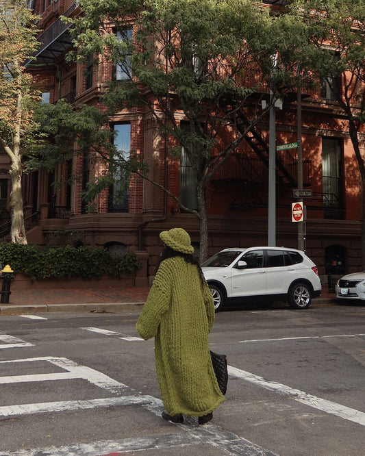 Urban Green Chunky Knit Beanie: Street Style Essential