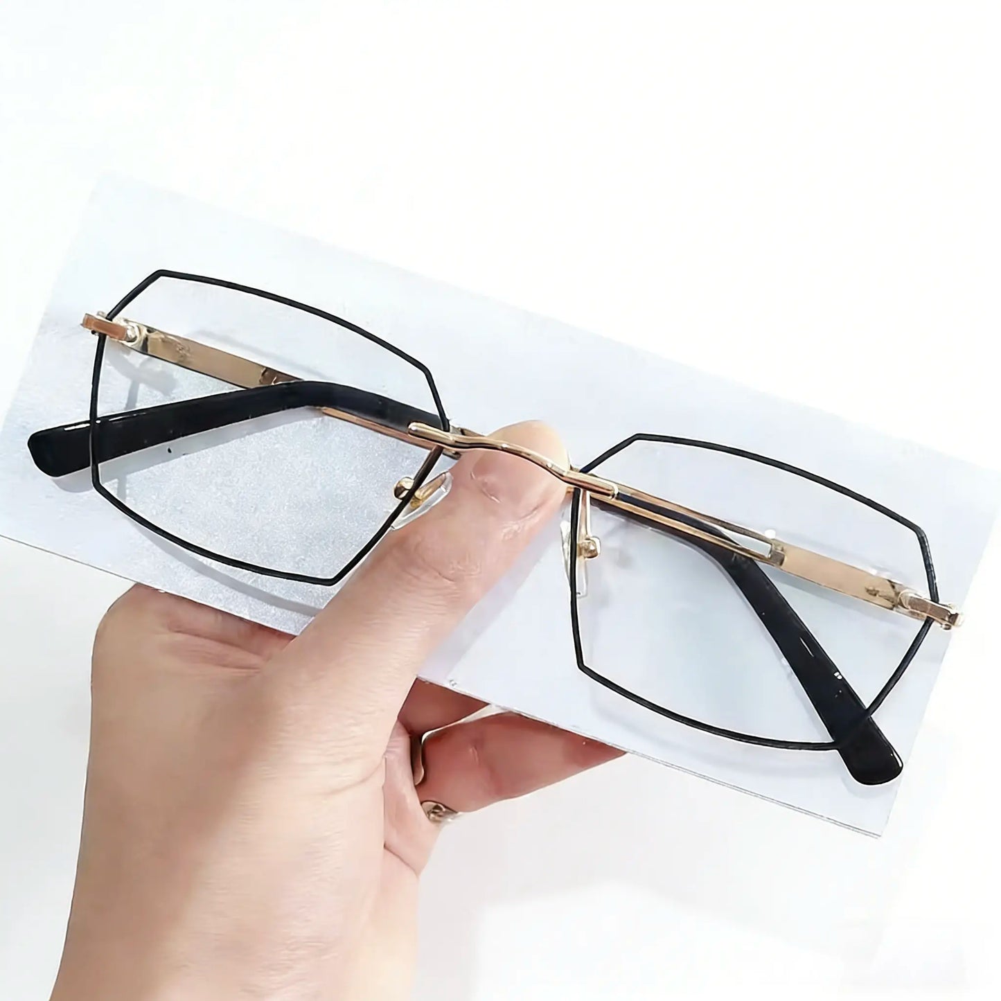 High-Definition Blue Light Blocking Reading Glasses – Vintage Design for Men & Women