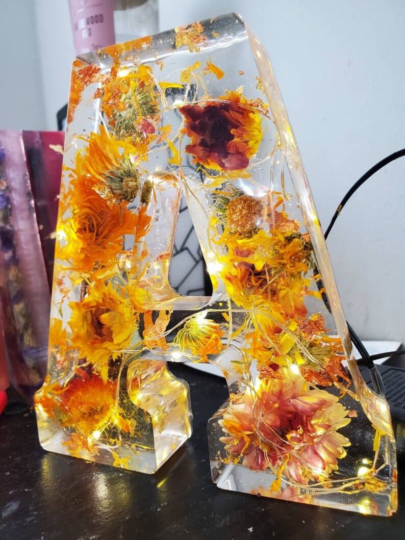 🌸Last Day 49% OFF - Flowers Resin Night Light