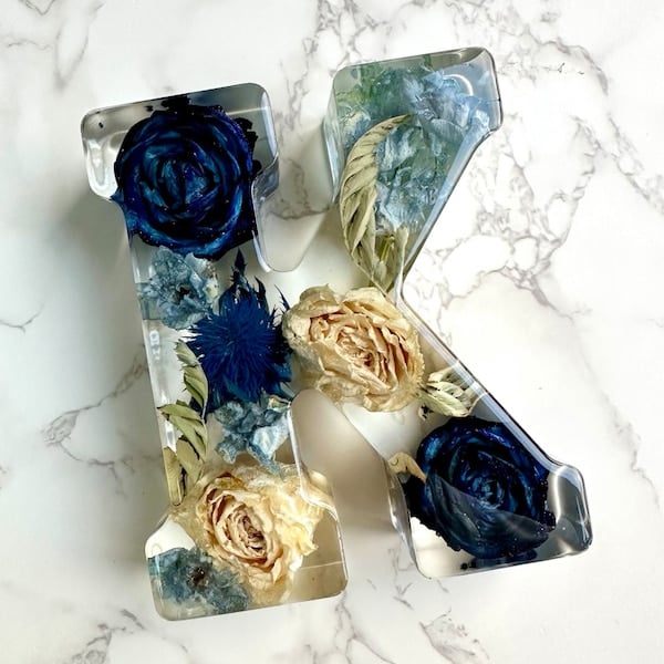 🌸Last Day 49% OFF - Flowers Resin Night Light