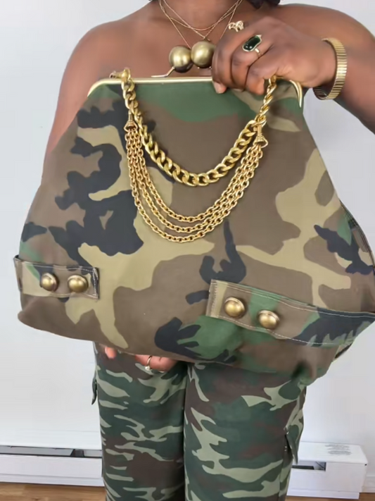 Large Capacity Kisslock Bag